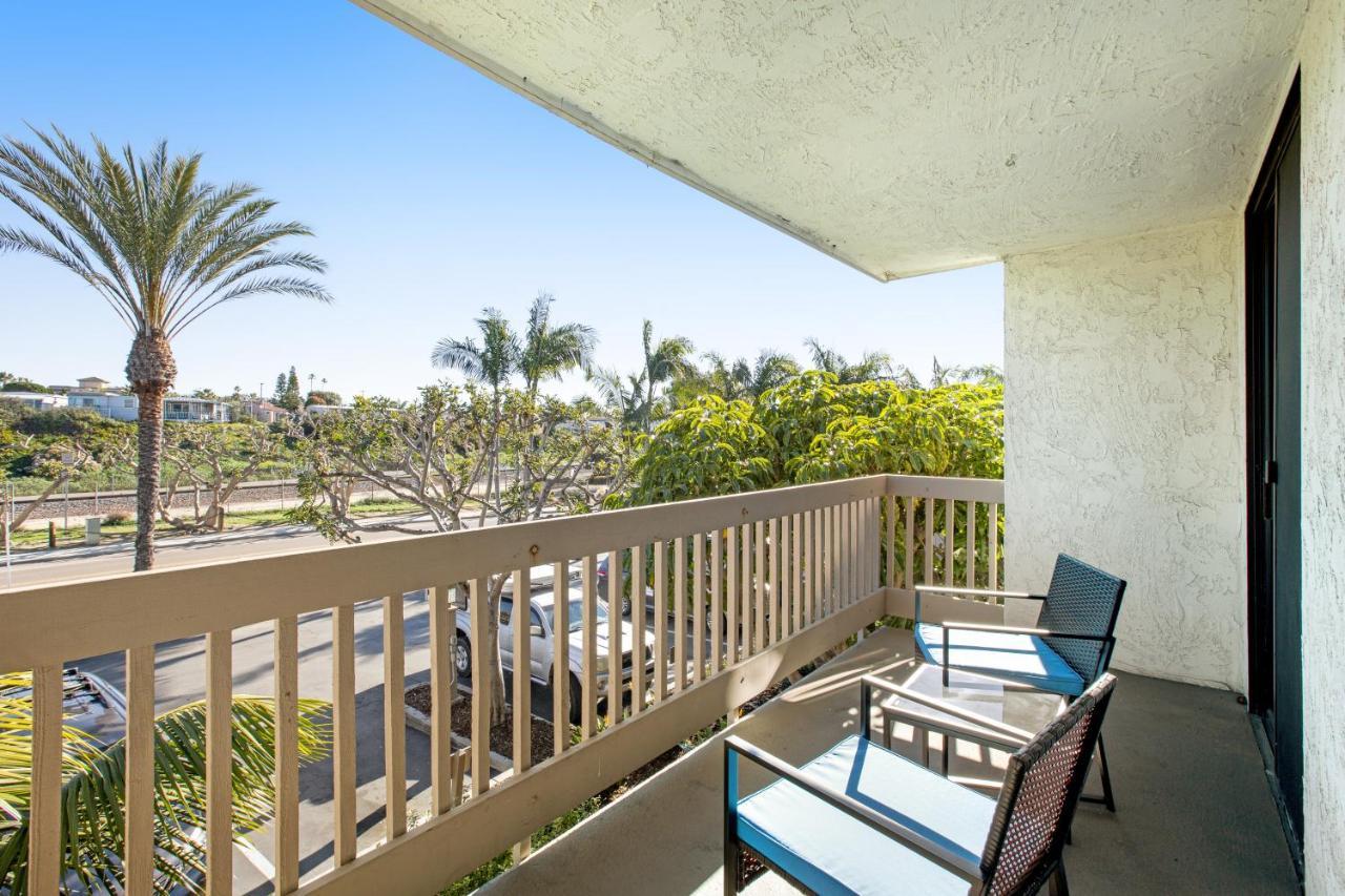 אושנסייד Coastal Comfort North Coast Village מראה חיצוני תמונה